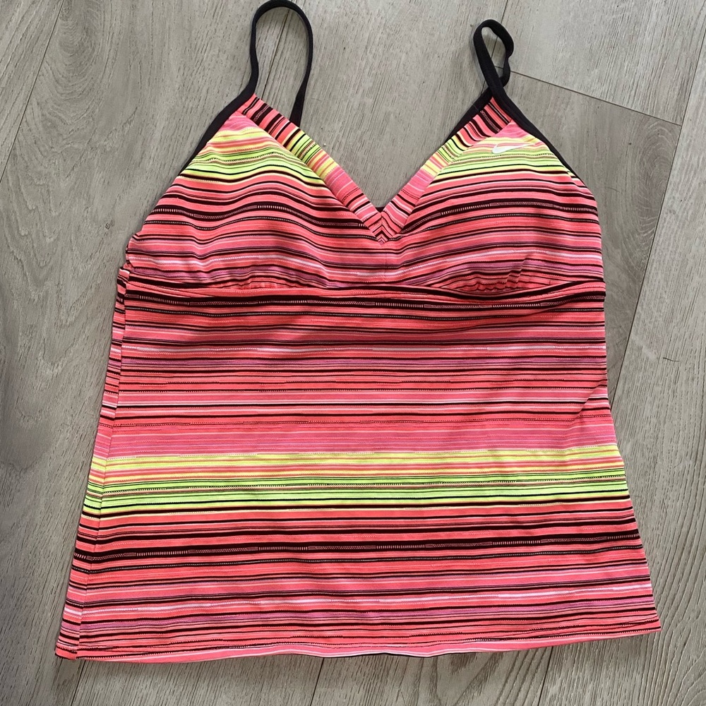 Nike swiming top size 6